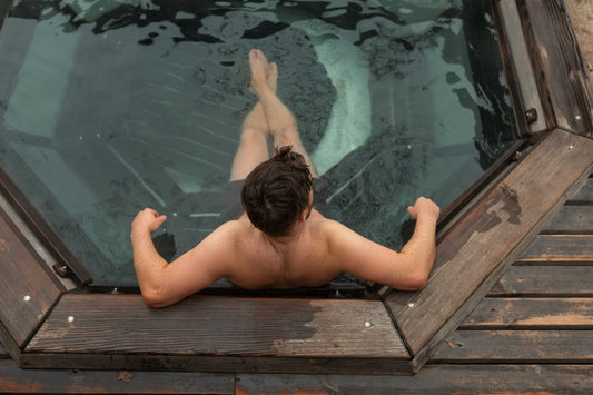 The Benefits of Contrast Bathing: Combining Sauna and Cold Plunge