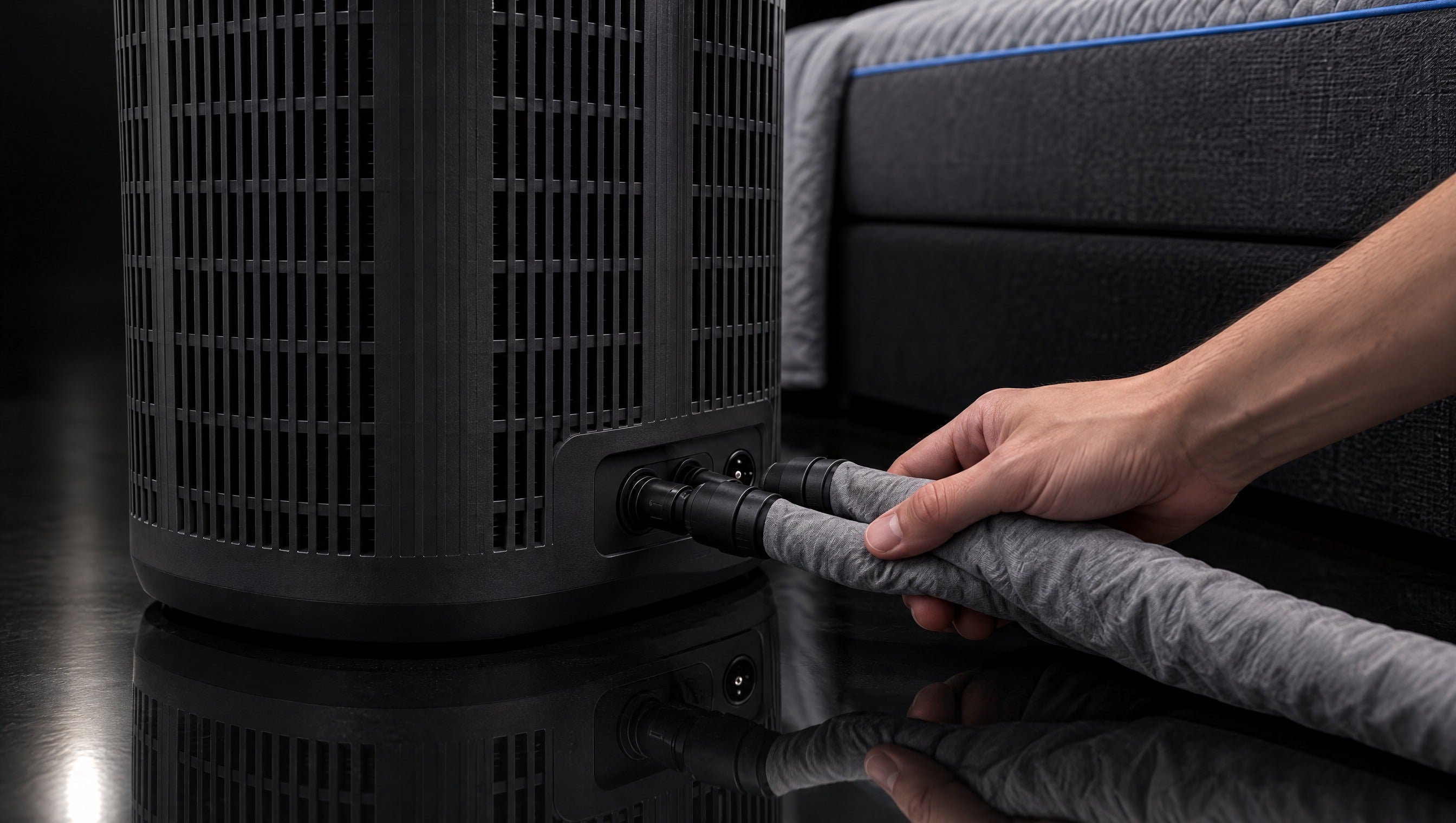 Connecting the hose to the AuraSnooze control unit