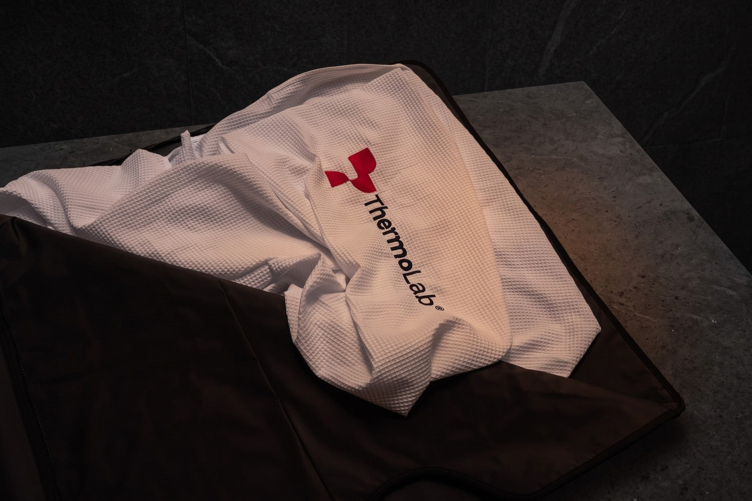 Cotton insert inside the sauna blanket